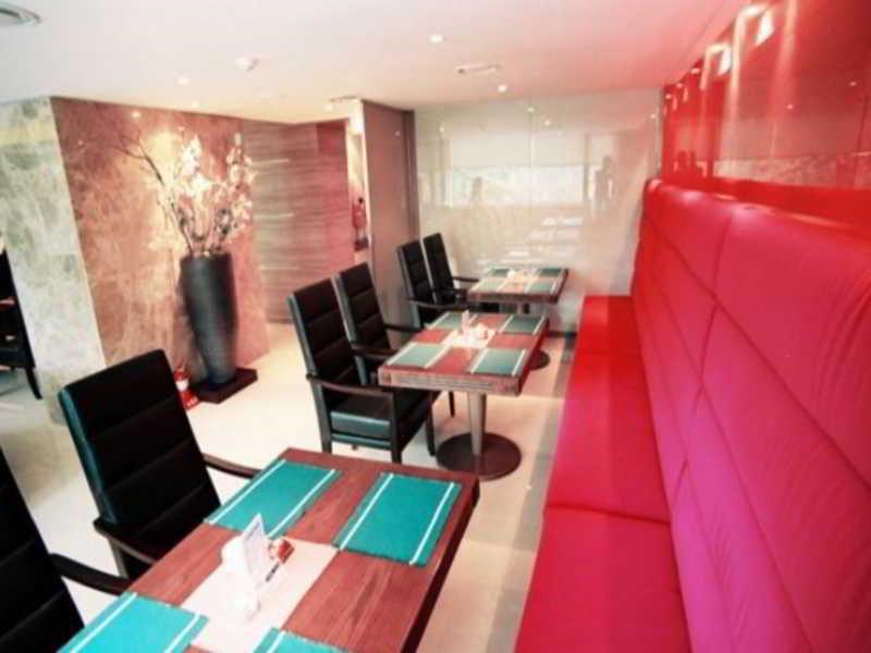 Airport Gimpo Hotel